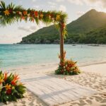 Cérémonie de mariage sur plage avec décor tropical